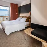 Atmospheres Hotel 2*