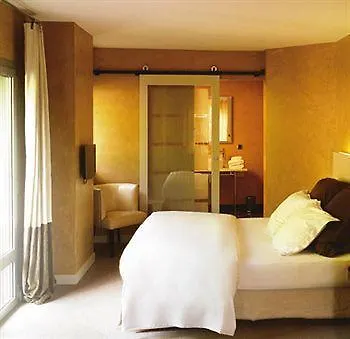 Hotel Atmospheres 2*