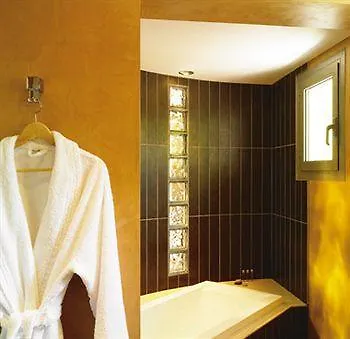Hotel Atmospheres 2*